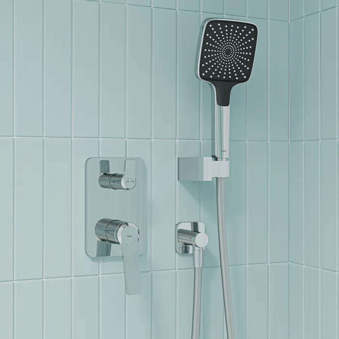 Душевой комплект Iddis Parker PARSB02i67P 339x189 мм, со смесителем, внешняя часть, без скрытой части UniCore, хром